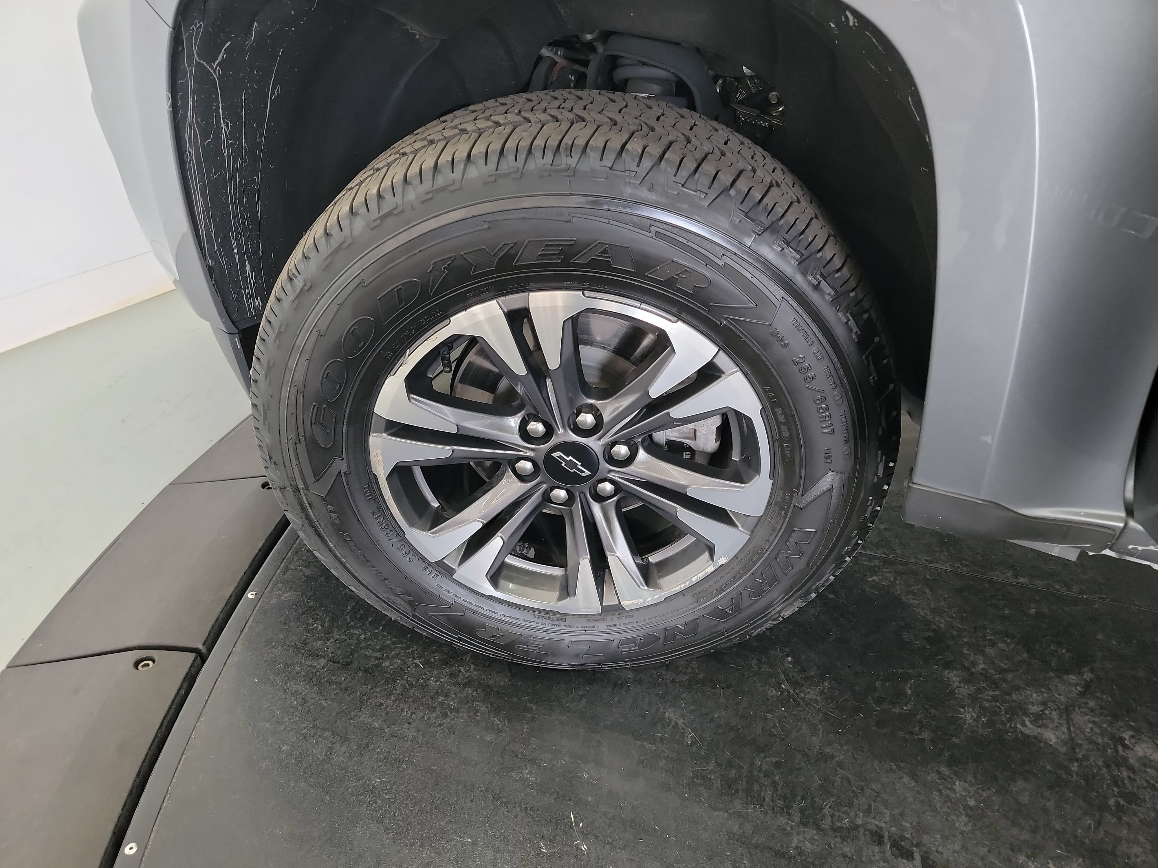 Used 2022 Chevrolet Colorado Z71 AWD/4WD image 29