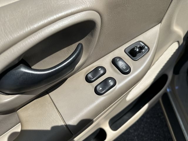 Used 2000 Ford F150 XLT RWD image 17