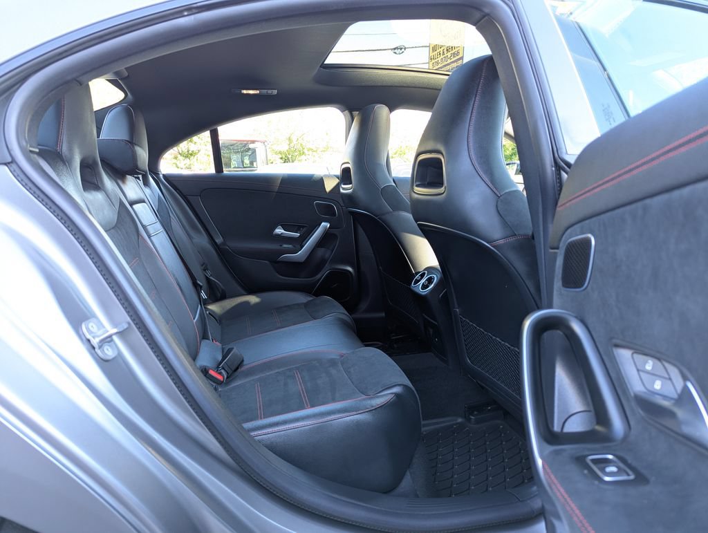 Used 2024 Mercedes-Benz CLA 35 AMG 4MATIC image 37