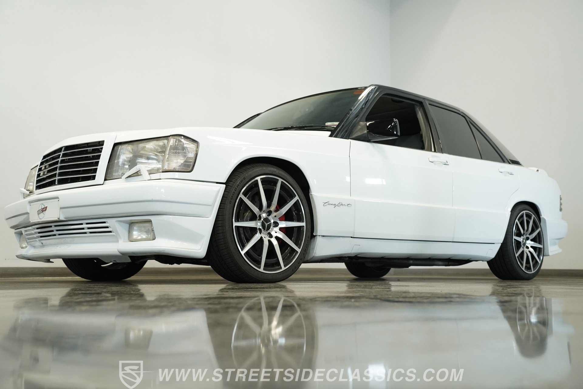 Used 1989 Mercedes-Benz 190 E 2.6 image 5