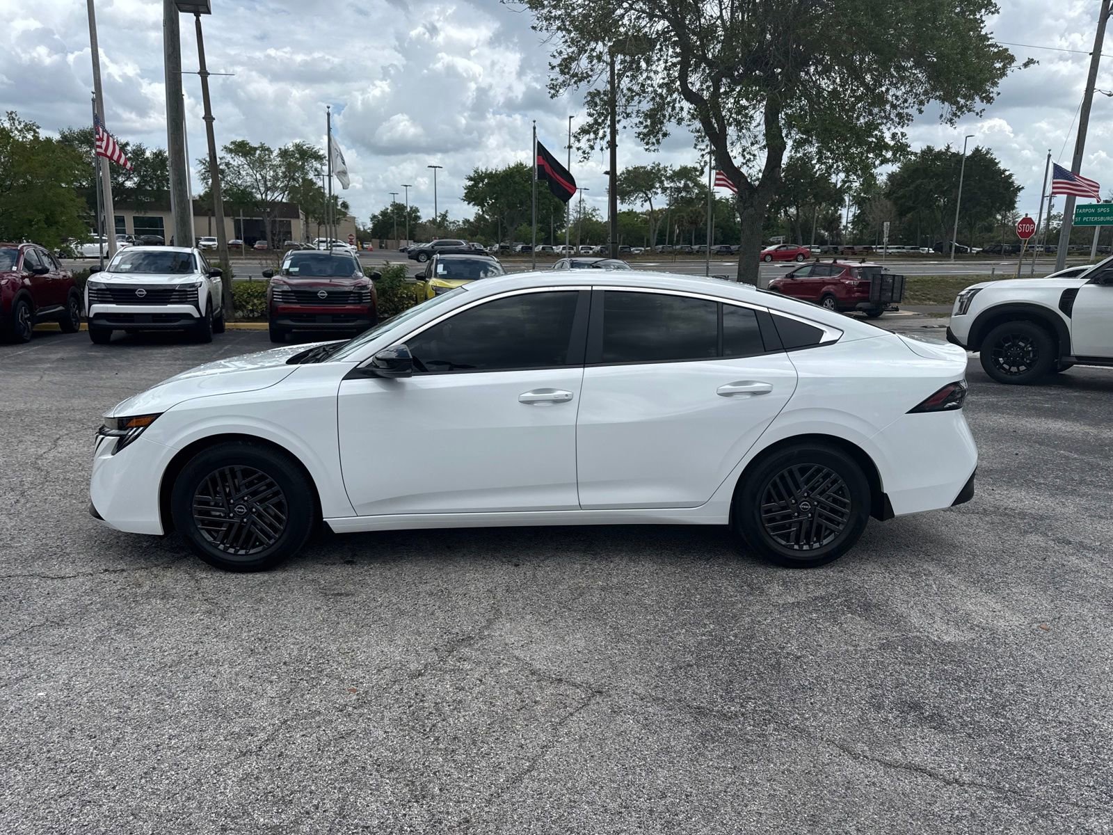 Certified 2026 Nissan Sentra SV w/ SV Convenience Package FWD image 8