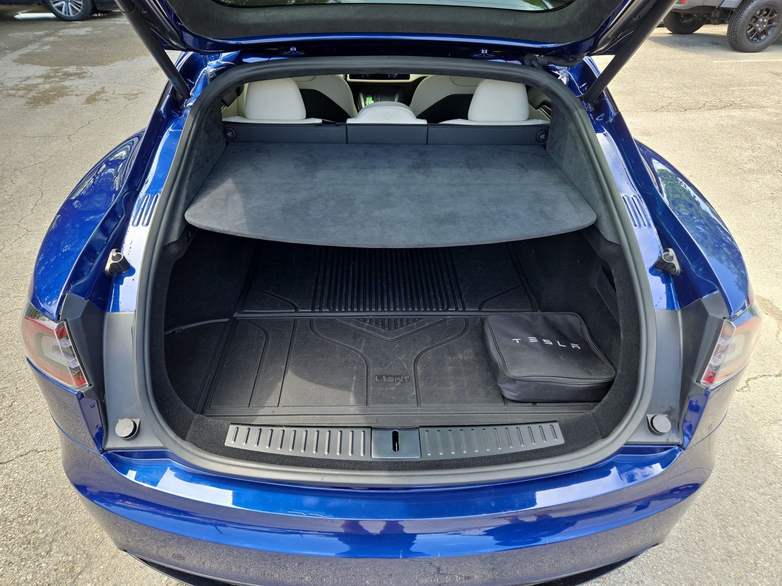 Used 2022 Tesla Model S AWD/4WD image 9