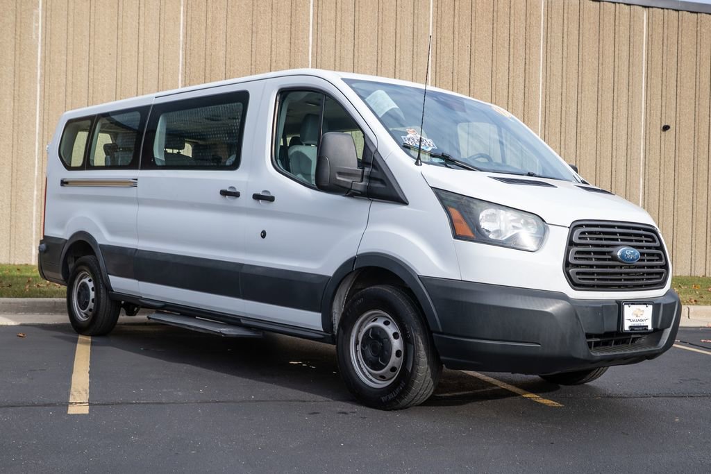 Used 2017 Ford Transit 350 XL image 2