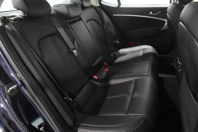 Certified 2023 Genesis G70 2.0T AWD/4WD image 17