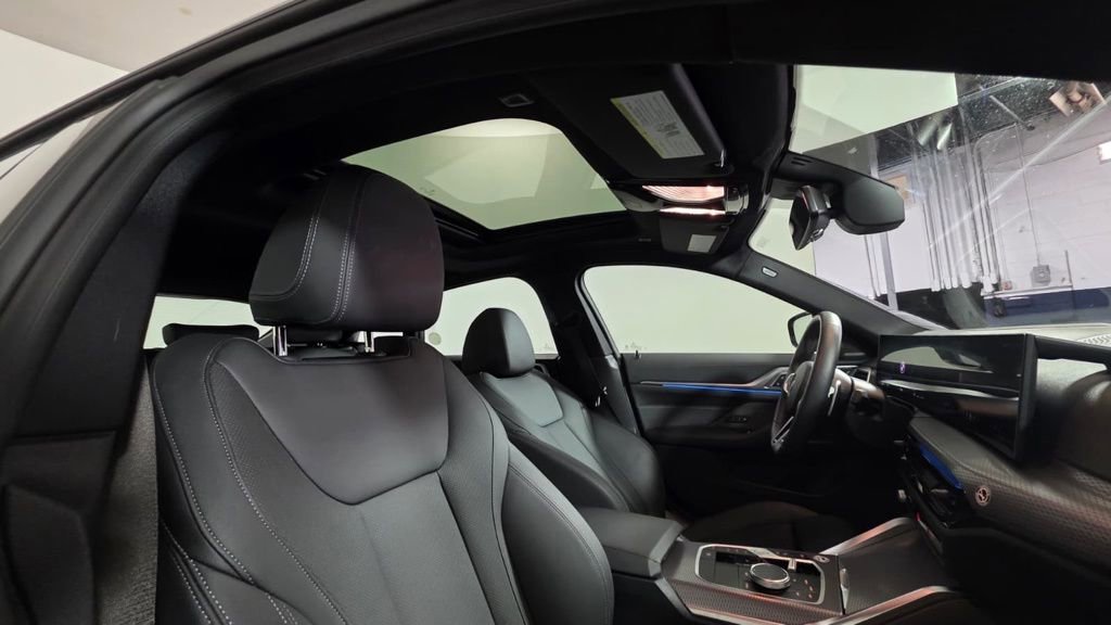 Used 2025 BMW 430i xDrive w/ M Sport Package image 12