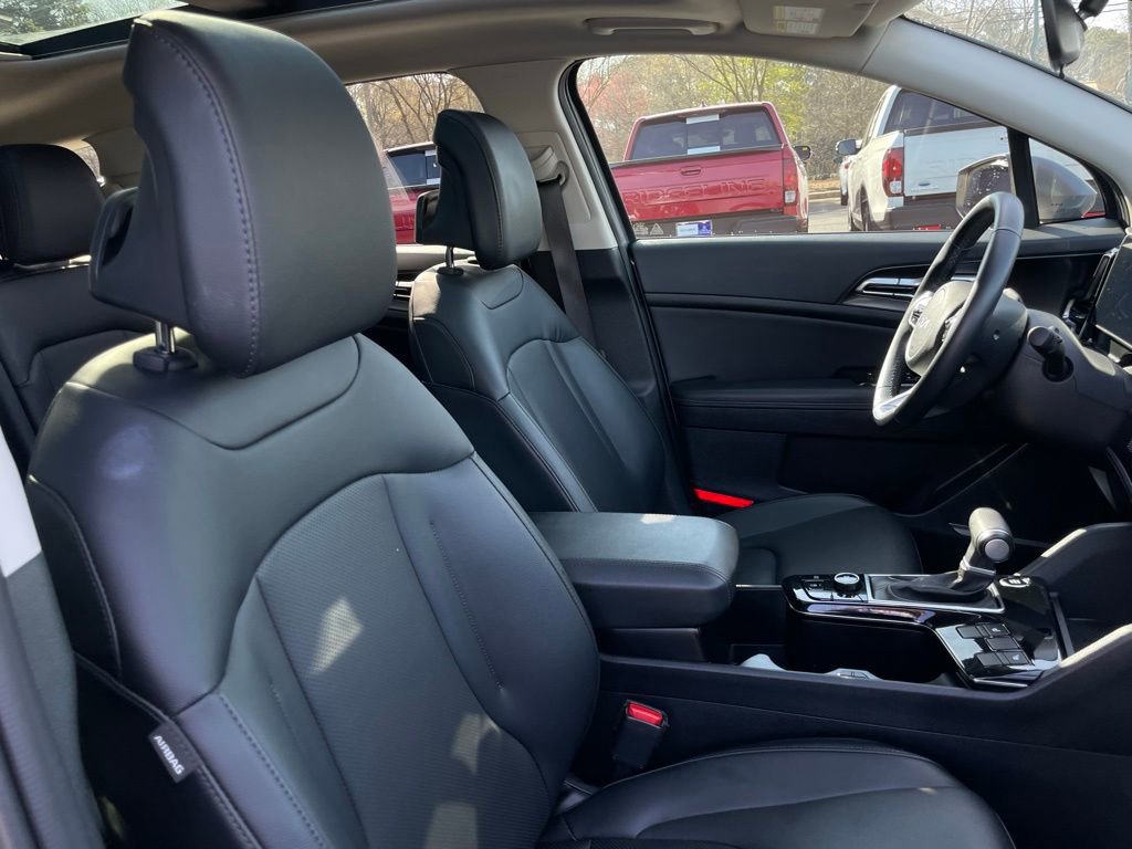 Used 2025 Kia Sportage EX w/ Premium Package image 32