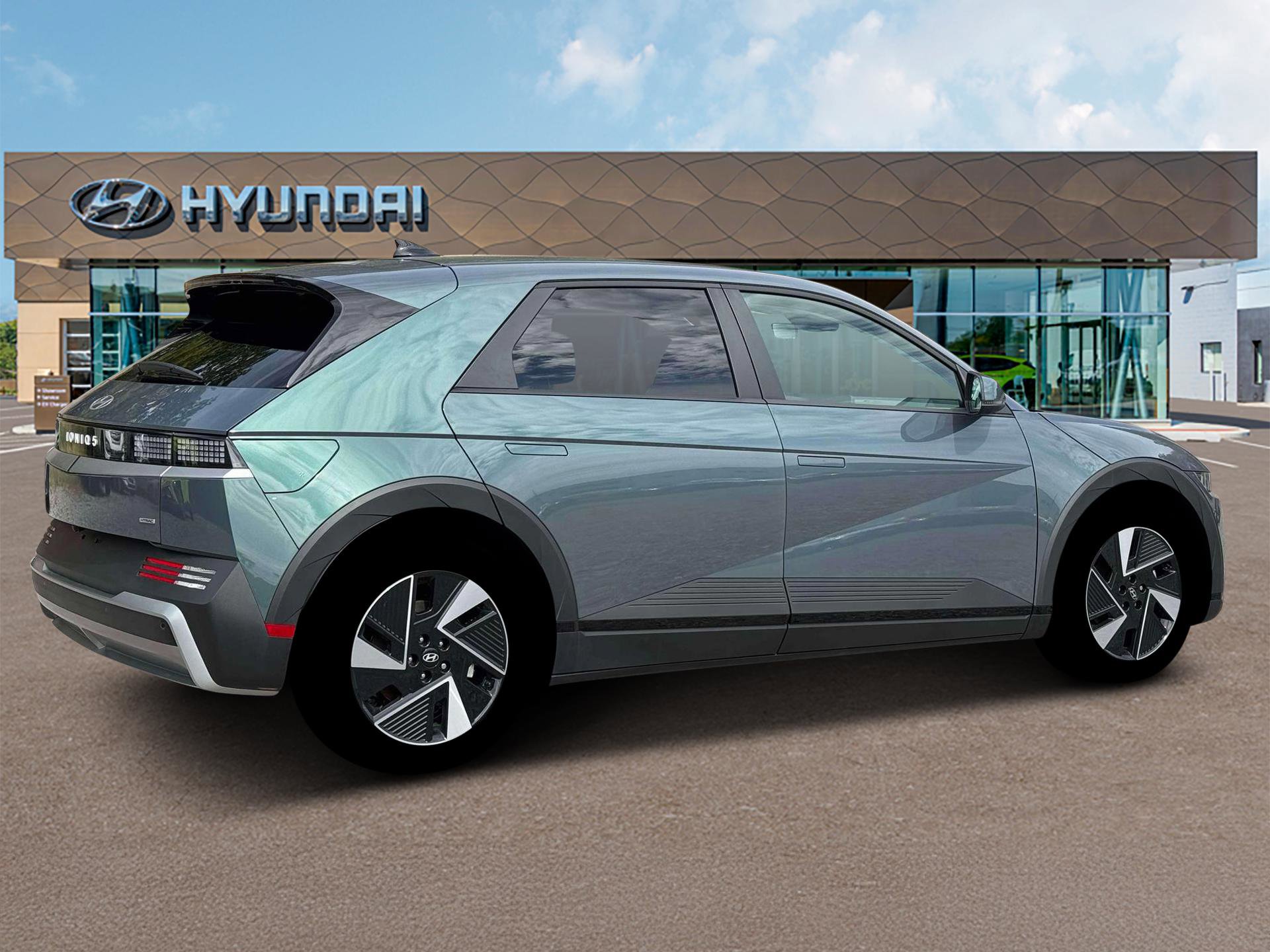 New 2025 Hyundai Ioniq 5 SE image 8