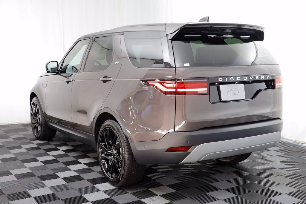 New 2025 Land Rover Discovery S AWD/4WD image 16