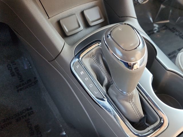 Used 2017 Chevrolet Cruze LT w/ Convenience Package FWD image 42