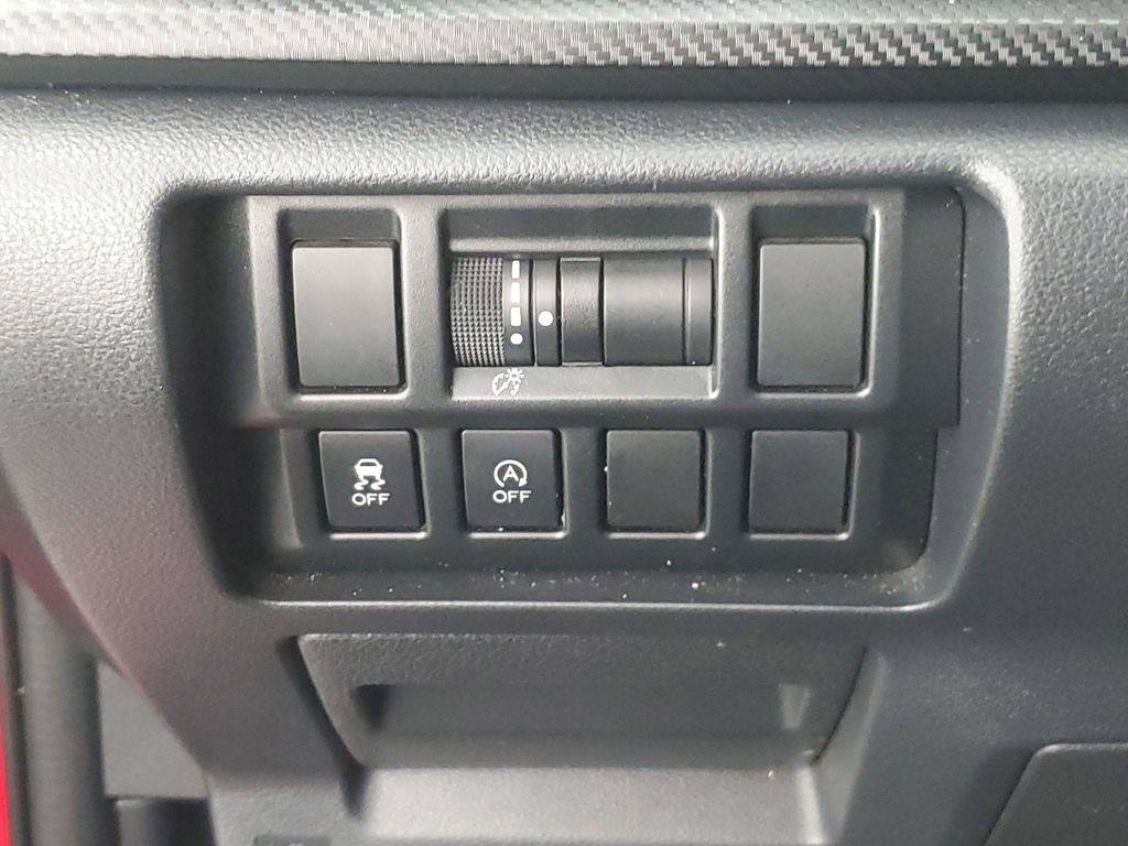 Used 2021 Subaru Crosstrek 2.0i AWD/4WD image 25