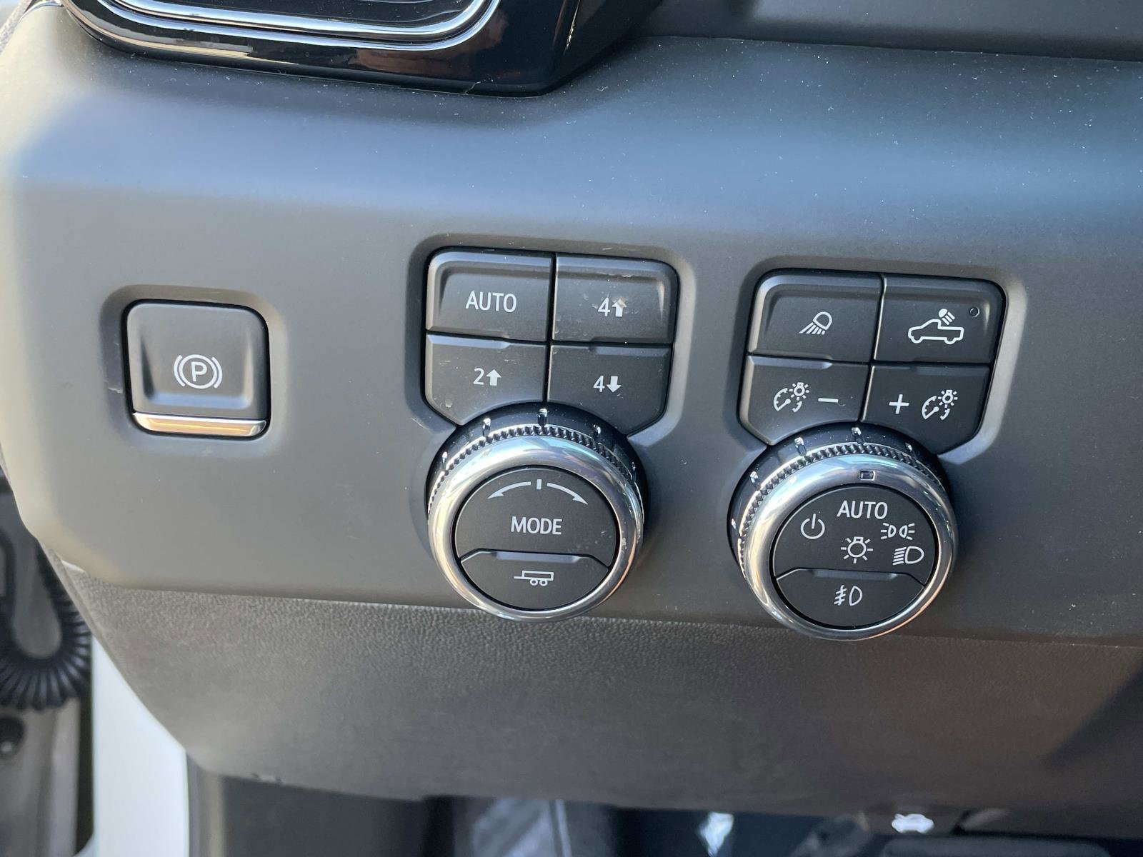 New 2026 GMC Sierra 1500 AT4 w/ AT4 Premium Package image 19