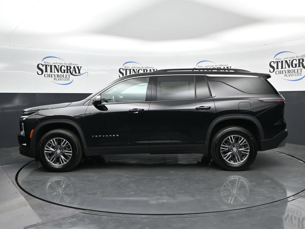 Used 2026 Chevrolet Traverse LT AWD/4WD image 4