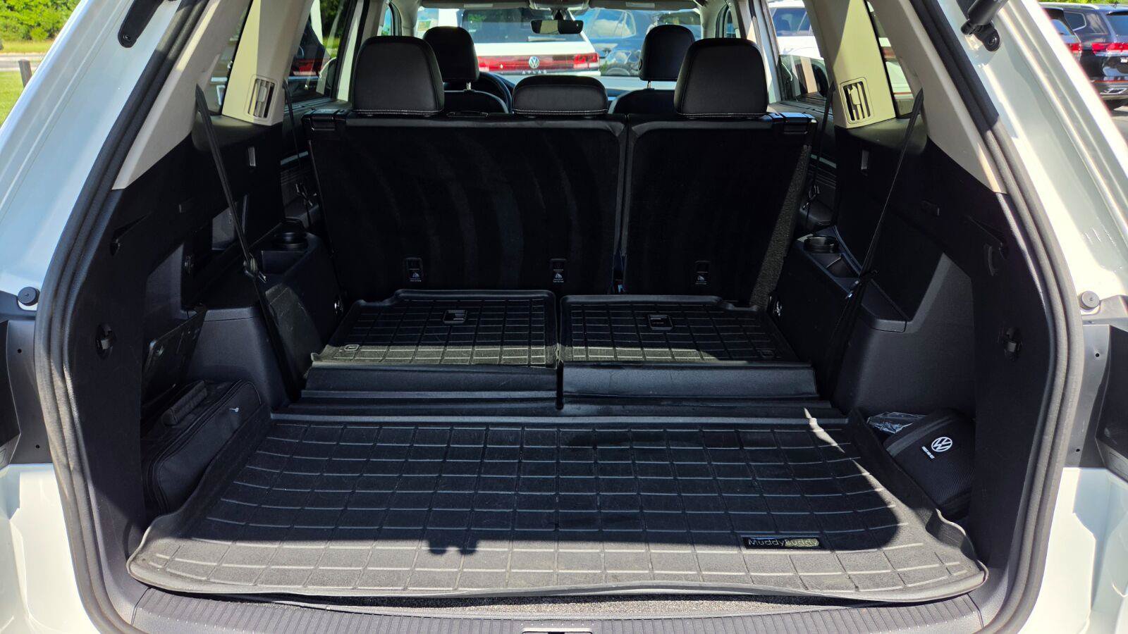 Certified 2023 Volkswagen Atlas SE w/ Black Wheel Package FWD image 63