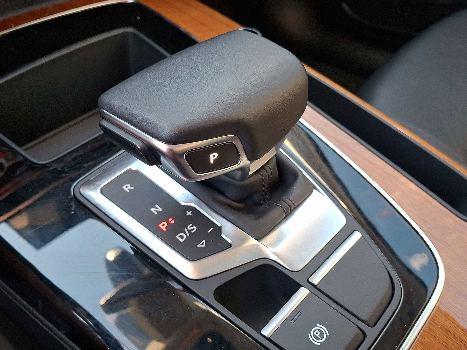 Certified 2023 Audi Q5 2.0T Premium w/ Convenience Package image 12