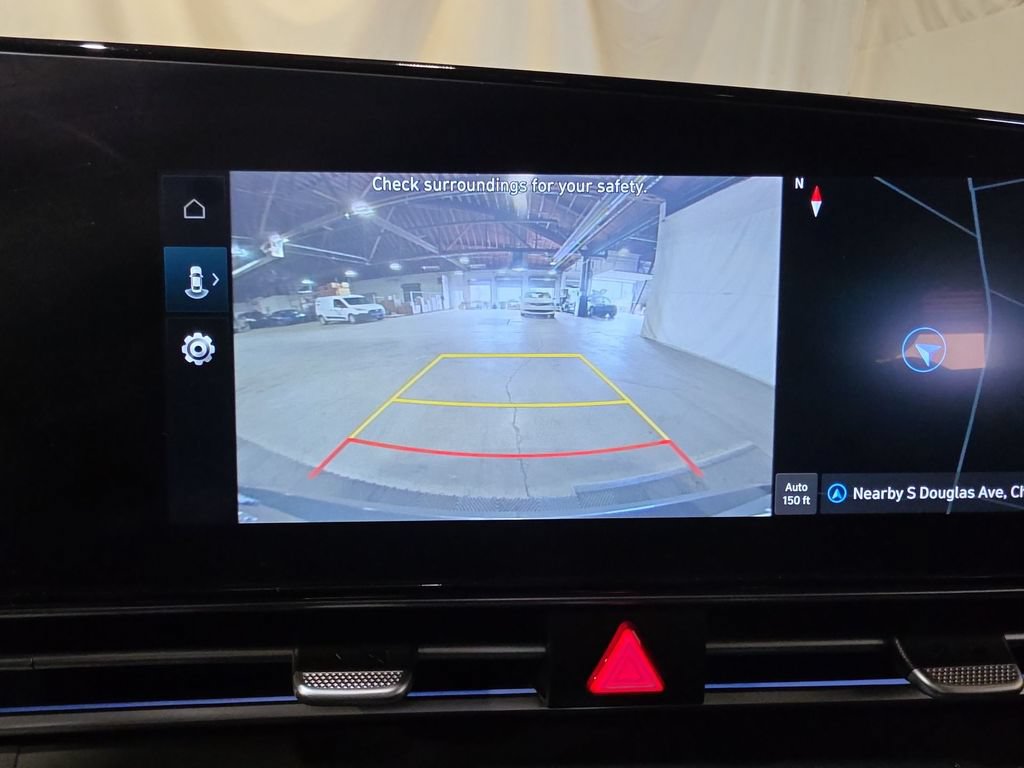 Used 2024 Hyundai Elantra SEL FWD image 23