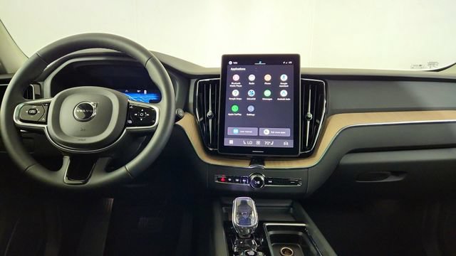 New 2026 Volvo XC60 B5 Plus w/ Protection Package AWD/4WD image 25