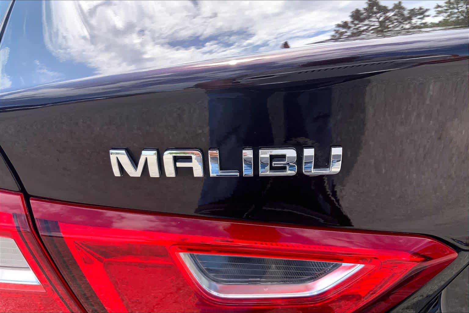 Used 2021 Chevrolet Malibu LS FWD image 10