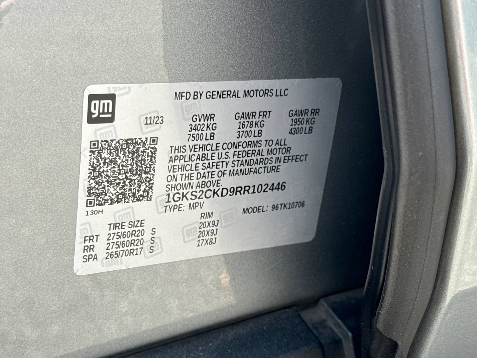 Used 2024 GMC Yukon AT4 AWD/4WD image 39