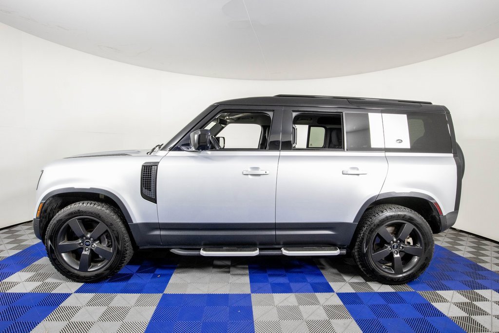 Used 2020 Land Rover Defender 110 SE image 8