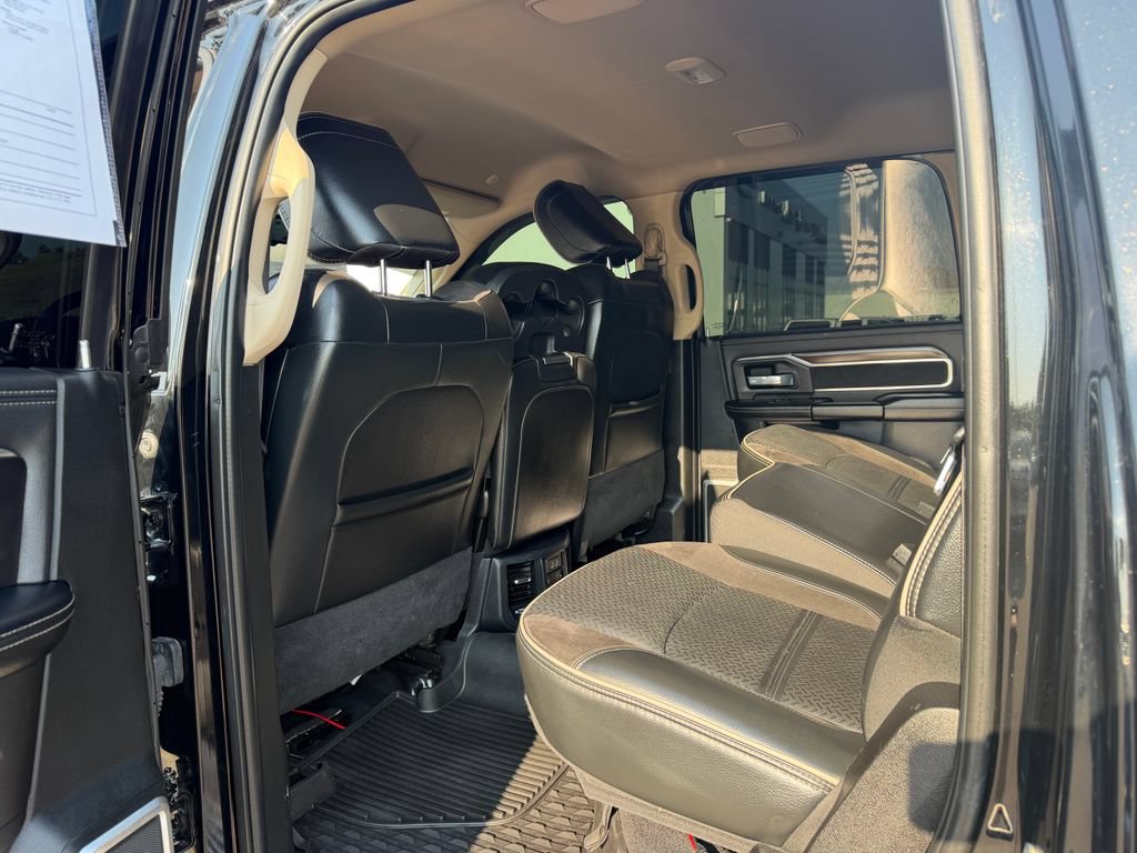 Used 2022 RAM 5500 Laramie AWD/4WD image 15