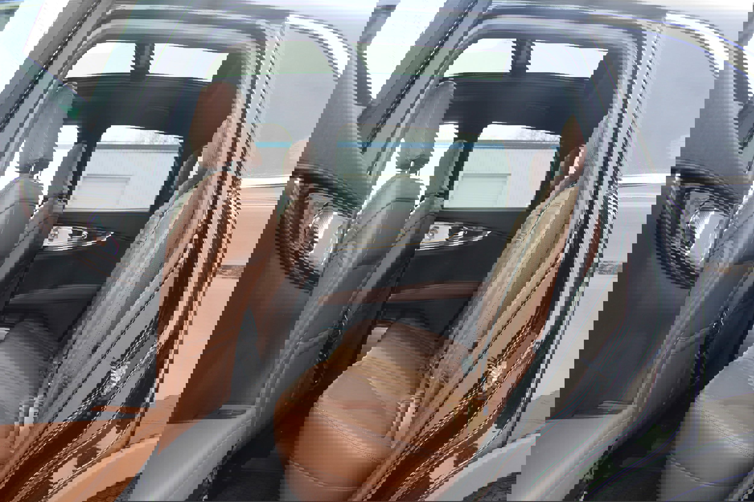 Used 2022 Lincoln Nautilus Reserve w/ Equipment Group 202A image 16