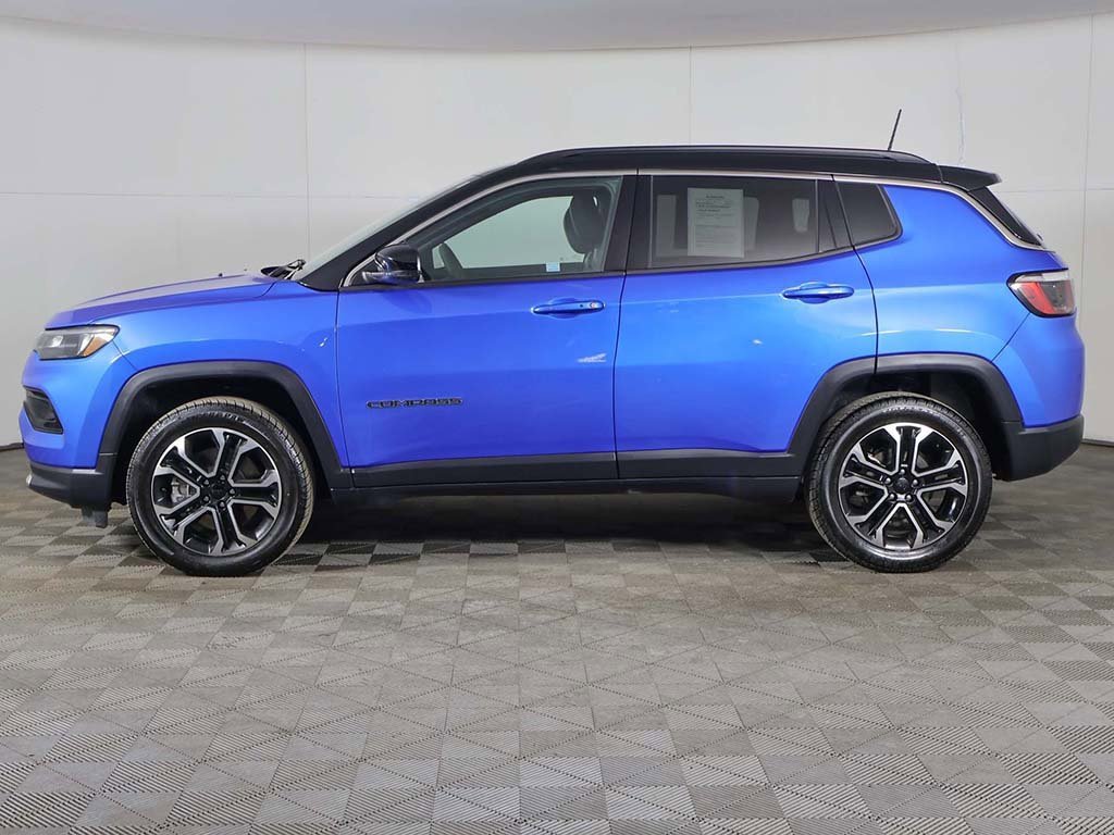 Used 2023 Jeep Compass Limited image 17