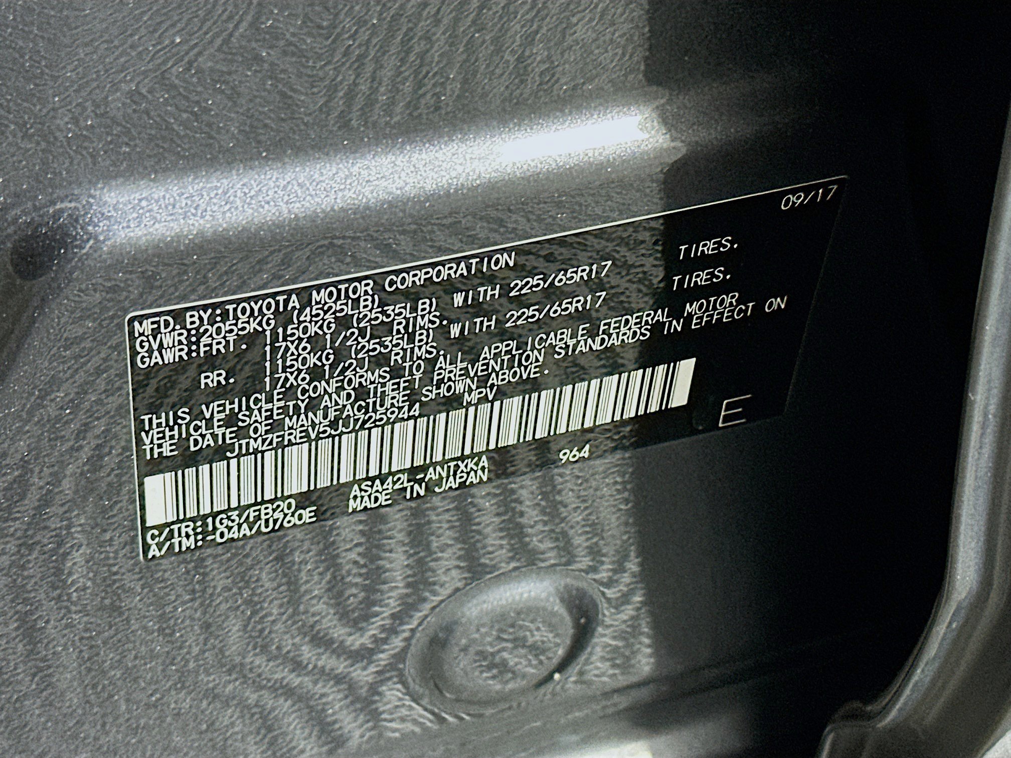 Used 2018 Toyota RAV4 LE image 12