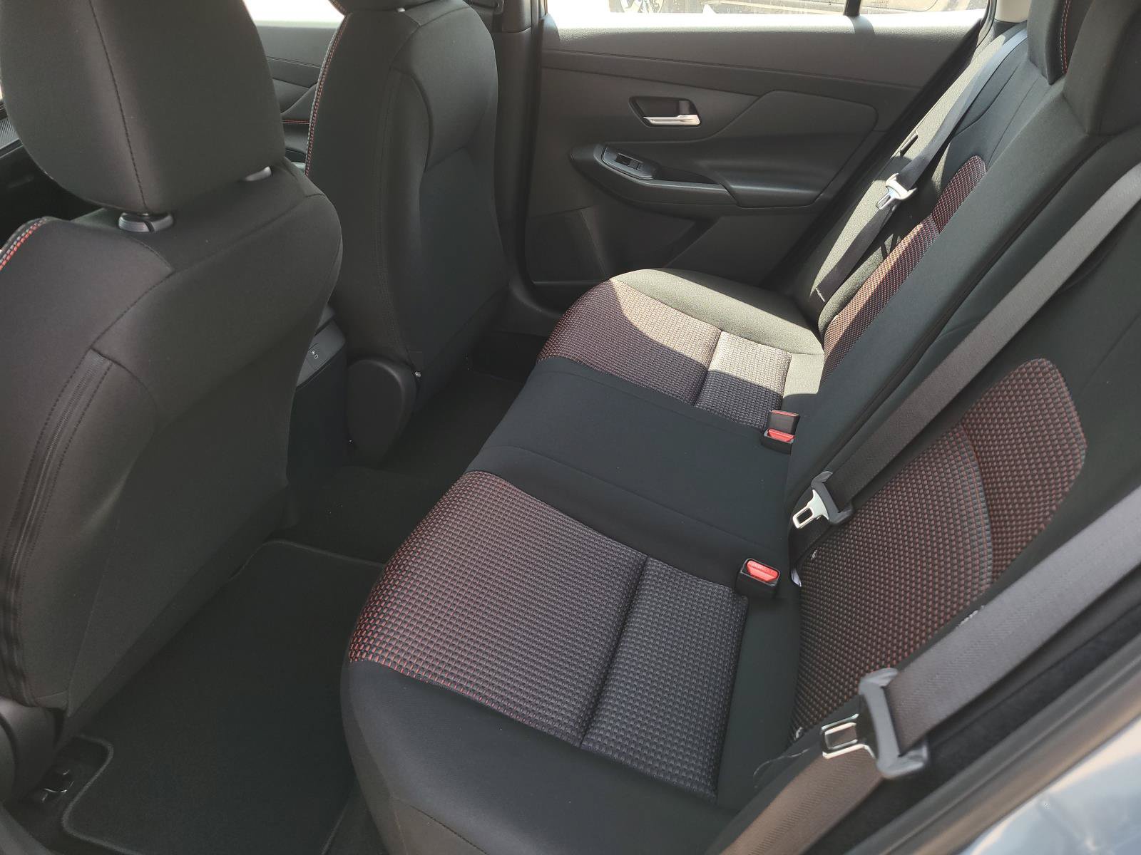 New 2027 Nissan Sentra SR w/ Floor Mat Package FWD image 12