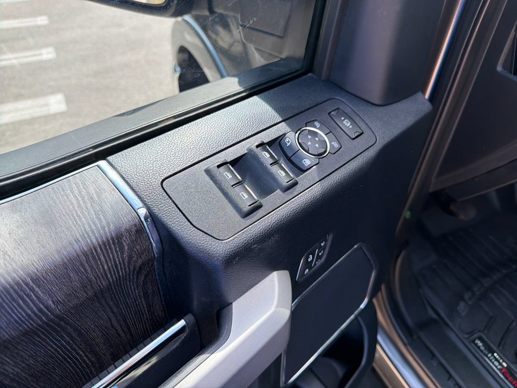 Used 2020 Ford F250 Lariat w/ Tremor Off-Road Package AWD/4WD image 20
