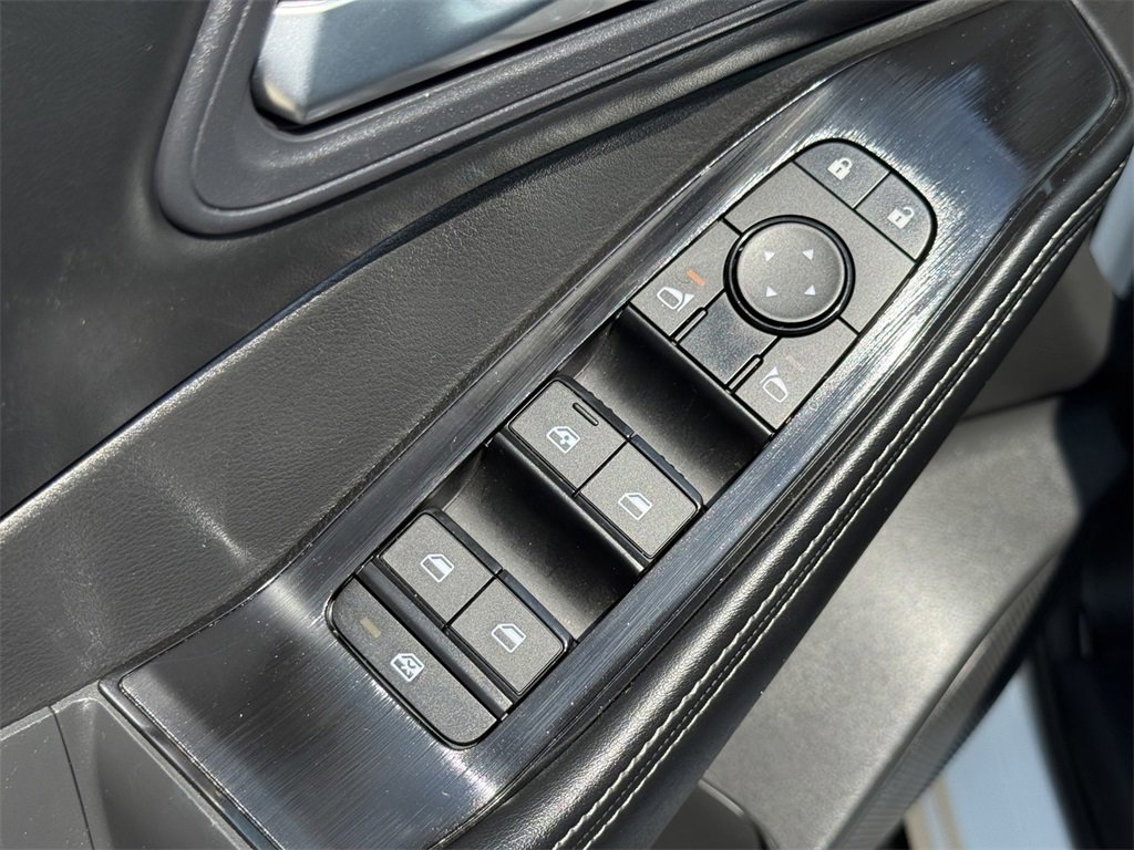 Used 2024 Nissan Rogue SV image 17