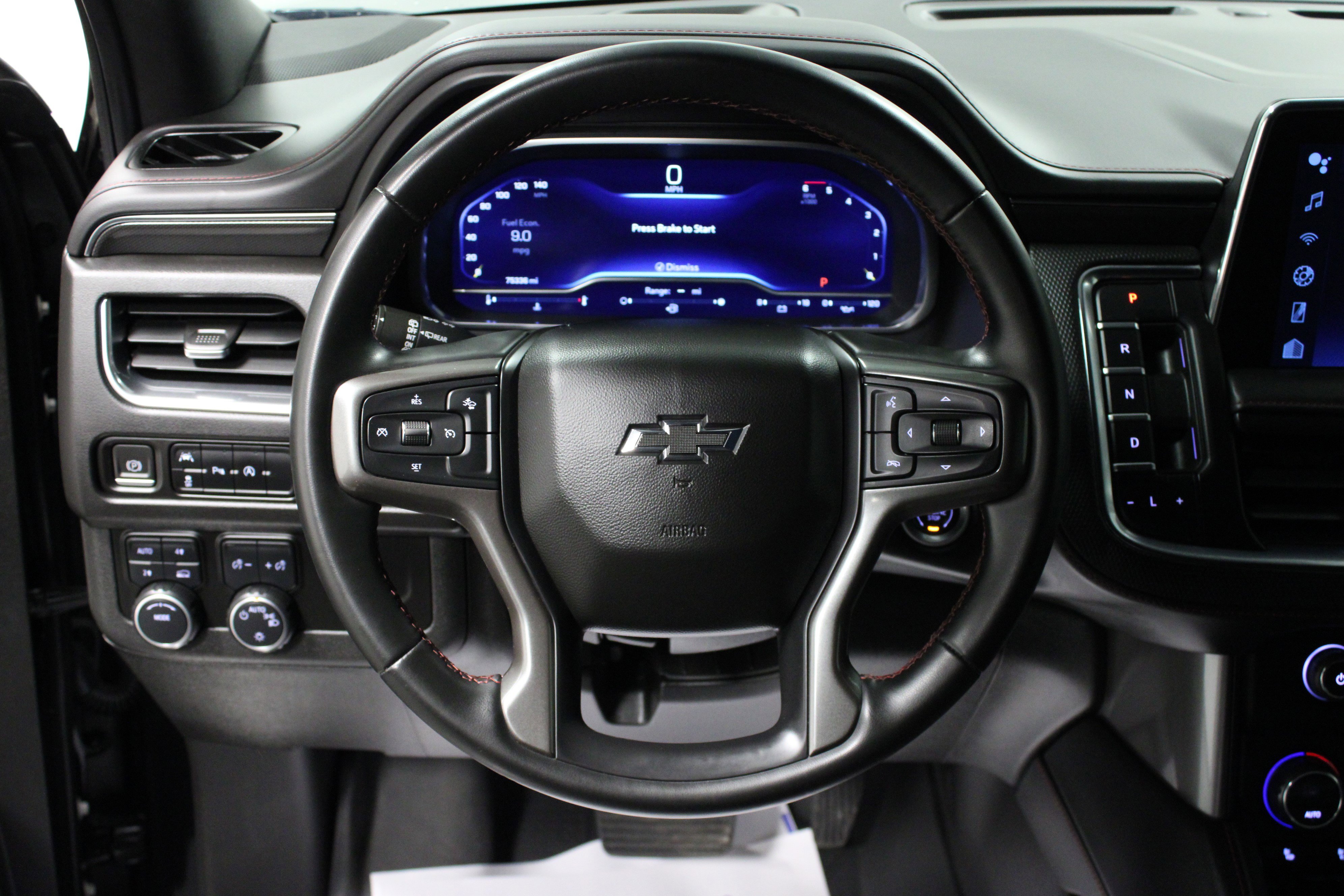 Used 2023 Chevrolet Suburban RST AWD/4WD image 18