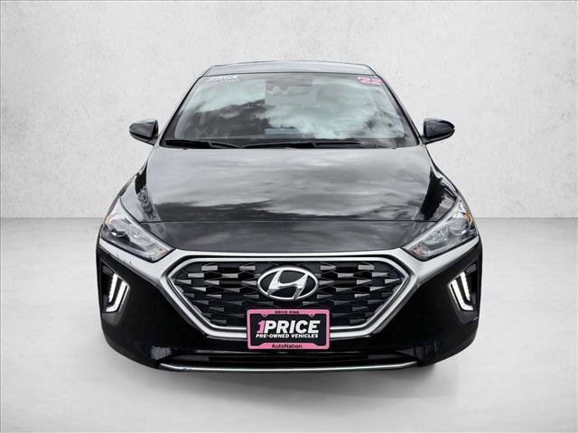 Used 2022 Hyundai Ioniq SE image 2