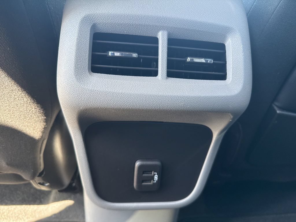 Used 2024 GMC Terrain SLE AWD/4WD image 15