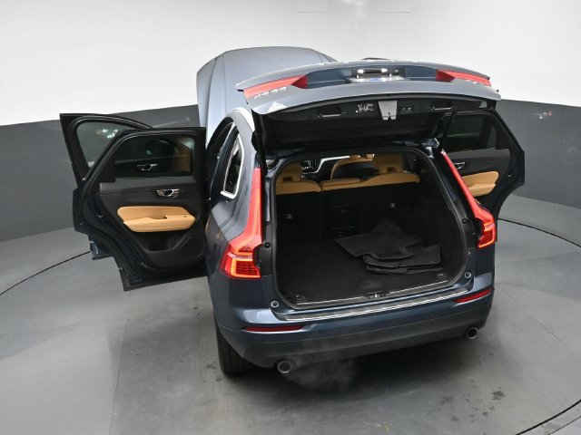 Used 2020 Volvo XC60 T6 Momentum w/ Protection Package Premier AWD/4WD image 47