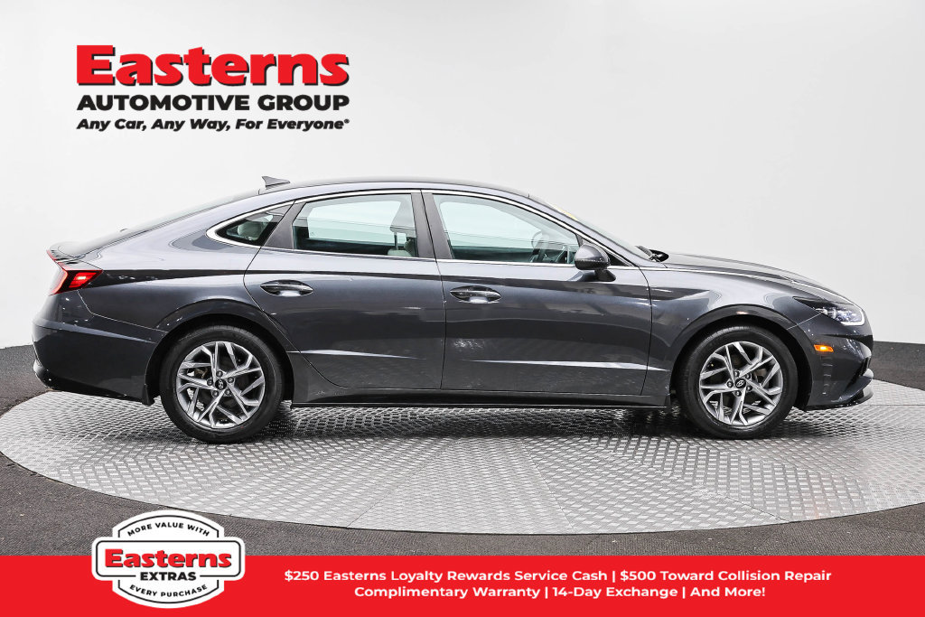 Used 2023 Hyundai Sonata SEL FWD image 5