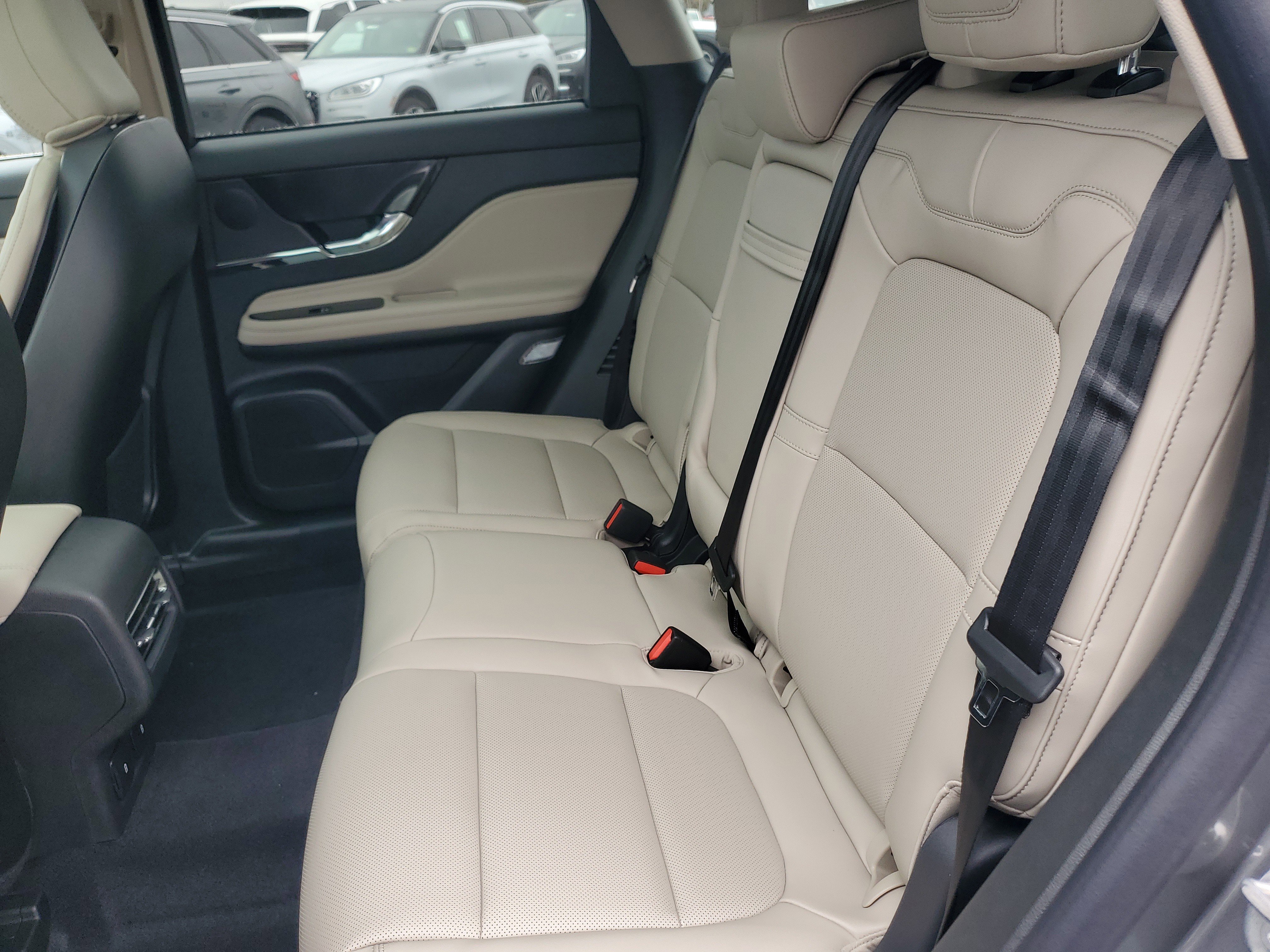 New 2026 Lincoln Corsair Premiere image 28