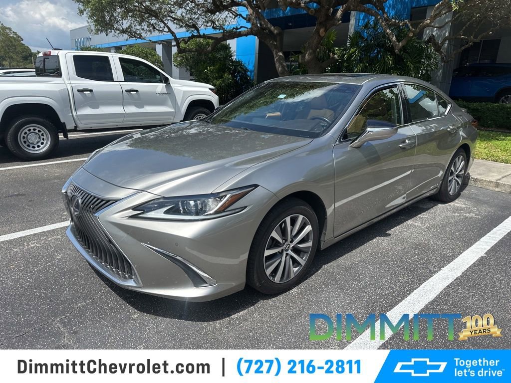 Used 2021 Lexus ES 300h w/ Premium Package FWD image 1