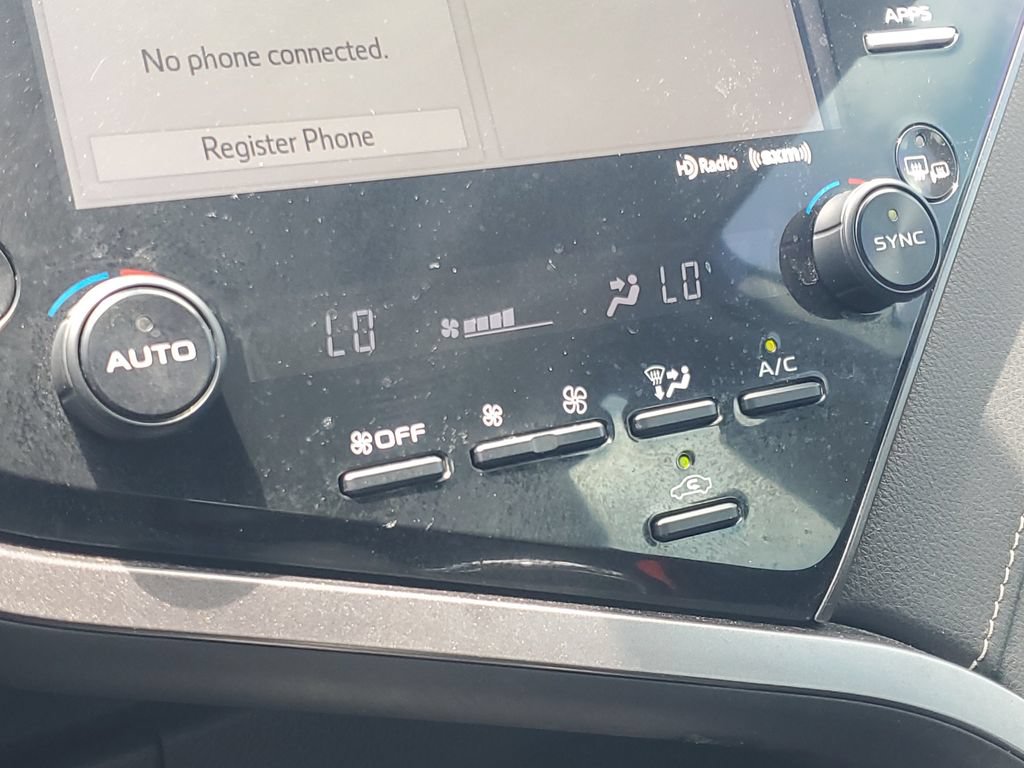 Used 2020 Toyota Camry XSE FWD image 29