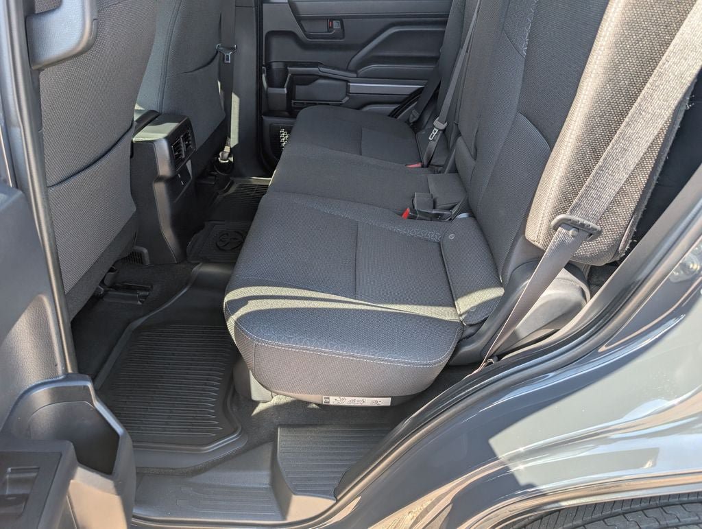 Used 2025 Toyota 4Runner SR5 AWD/4WD image 28