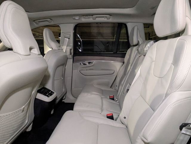 New 2026 Volvo XC90 B6 Ultra w/ Protection Package image 24