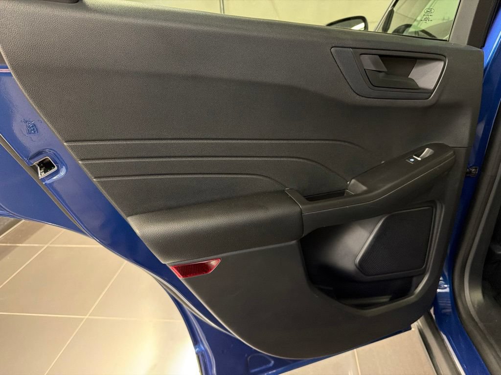 Used 2022 Ford Escape SE w/ Cold Weather Package AWD/4WD image 30