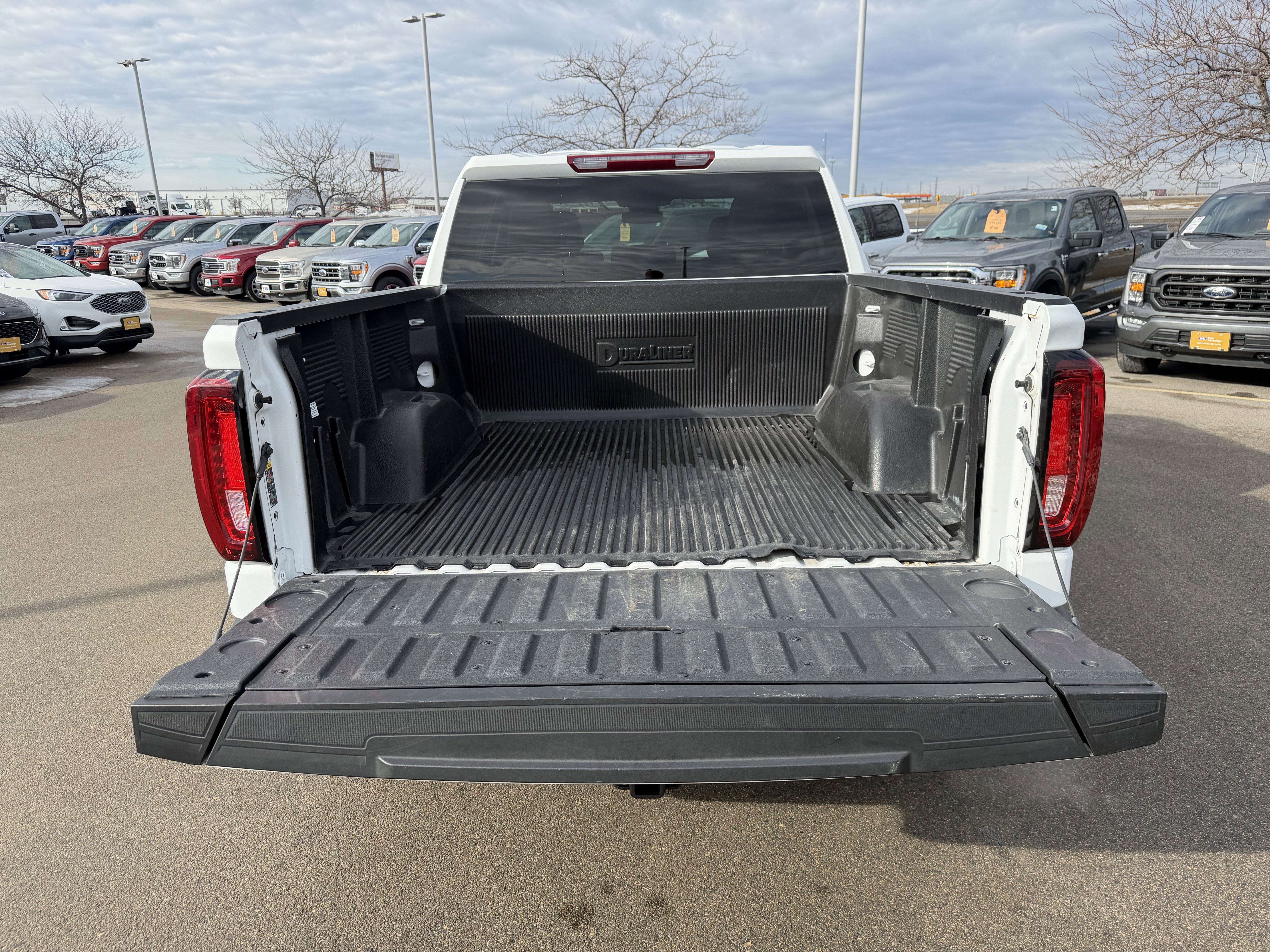 Used 2025 GMC Sierra 1500 SLT image 22