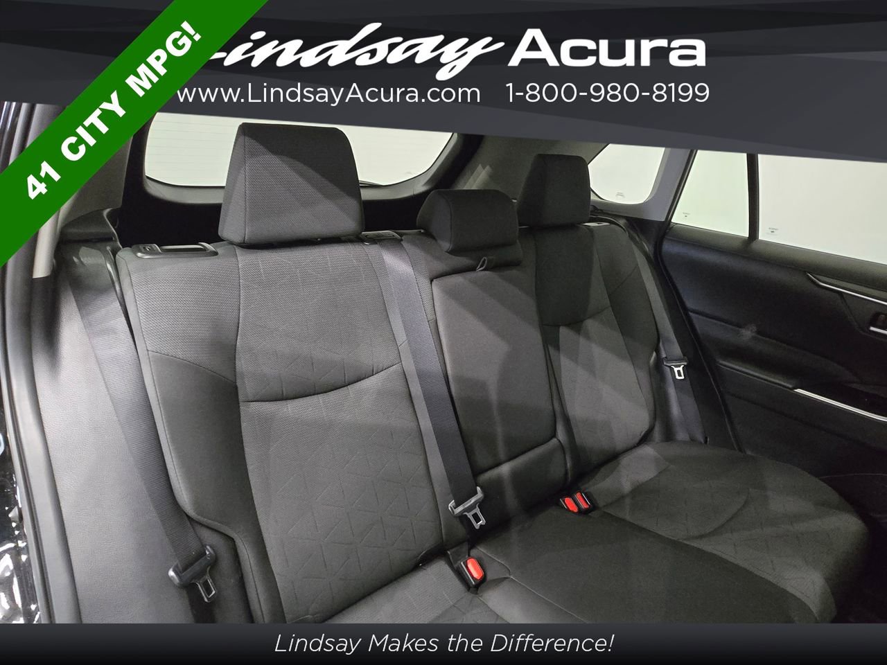 Used 2025 Toyota RAV4 XLE image 8