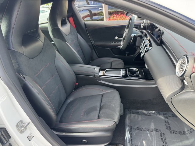 Used 2025 Mercedes-Benz CLA 35 AMG 4MATIC image 6