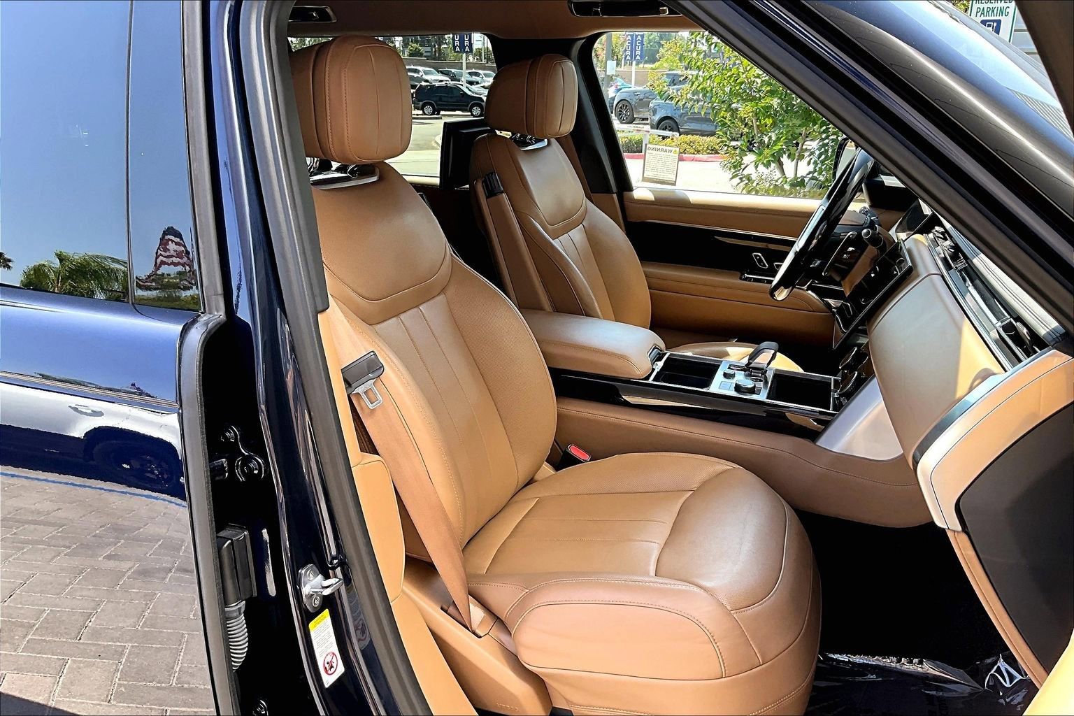 Used 2023 Land Rover Range Rover Long Wheelbase Autobiography AWD/4WD image 7