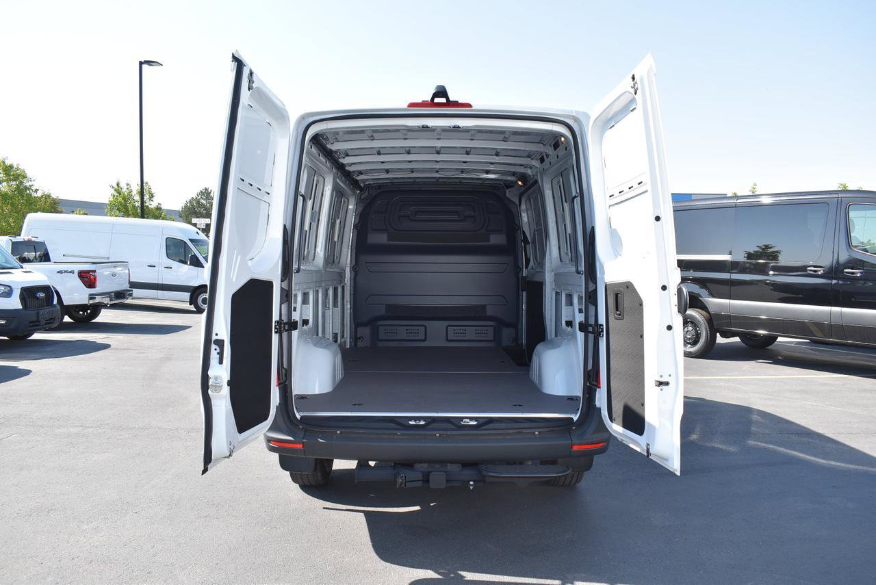 New 2025 Mercedes-Benz Sprinter 2500 image 7
