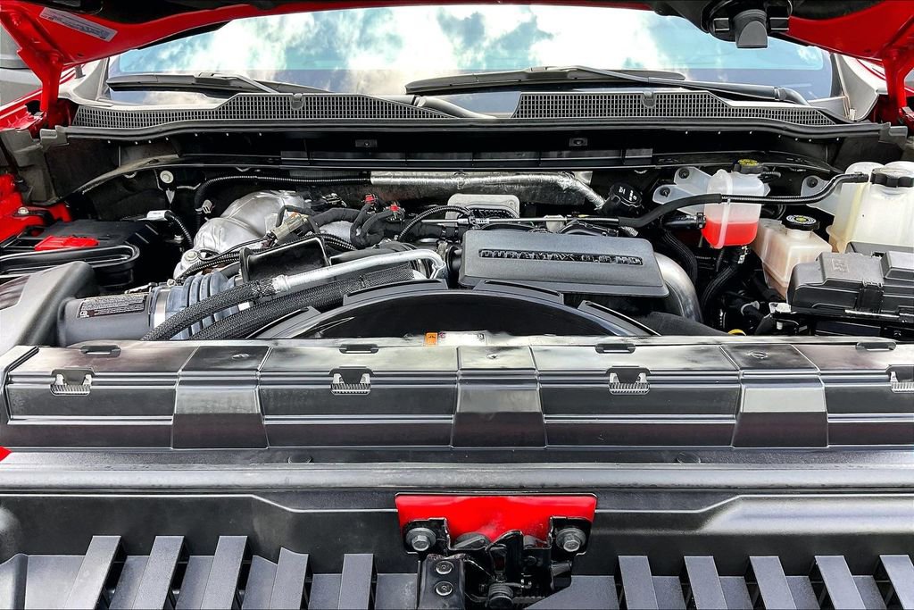 Used 2025 Chevrolet Silverado 2500 Custom w/ Custom Value Package AWD/4WD image 31