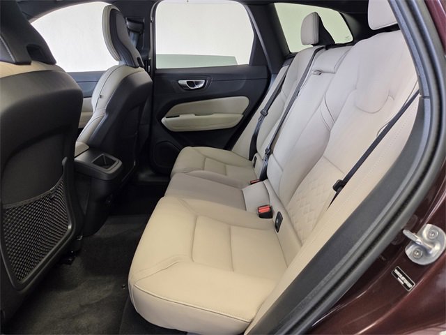 Certified 2026 Volvo XC60 B5 Core image 15