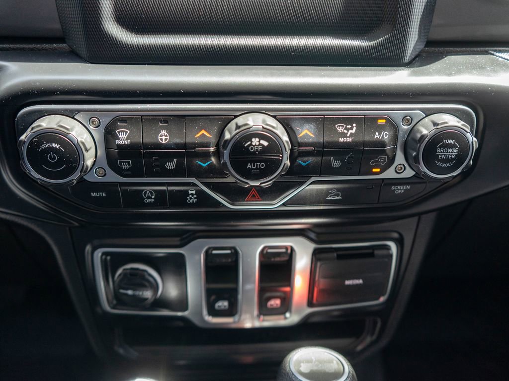 Used 2021 Jeep Wrangler Sport AWD/4WD image 22