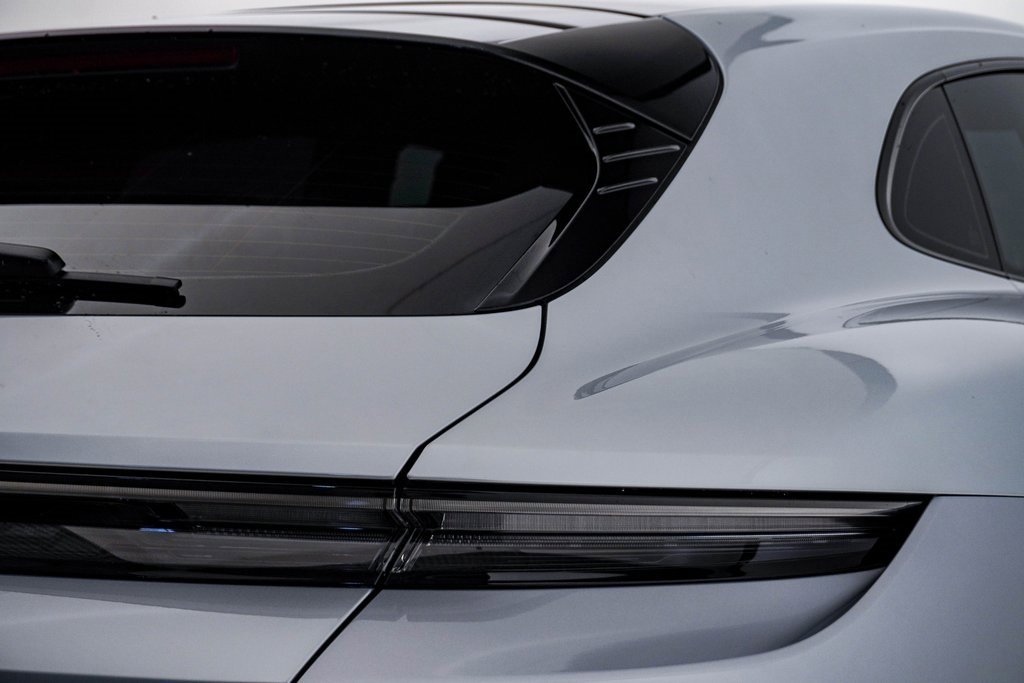 Certified 2024 Porsche Taycan 4 Cross Turismo w/ Premium Package image 12